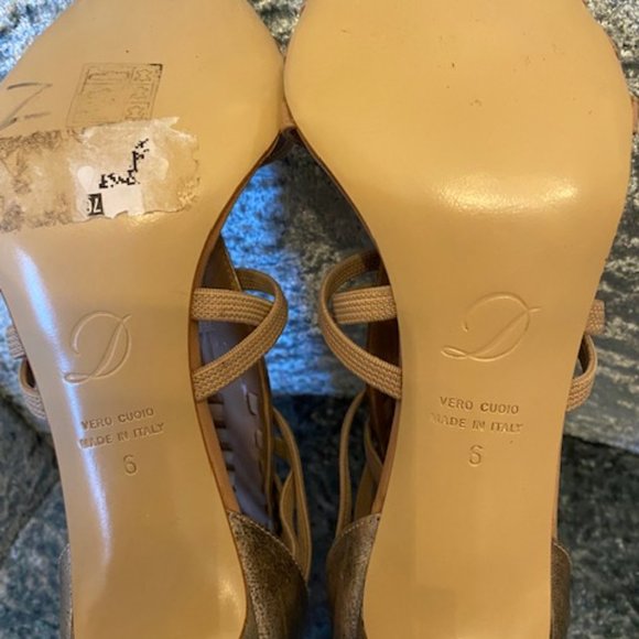 Guess and Delman Leather Roman sandals- Sexy! - Picture 3 of 4